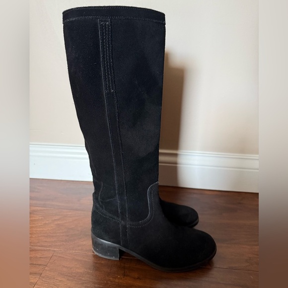 Elegant, Stylish Tall Black Suede Boots by Marc Fisher-Size 6.5 - Picture 1 of 11